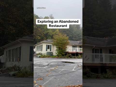 Exploring an abandoned restaurant!￼