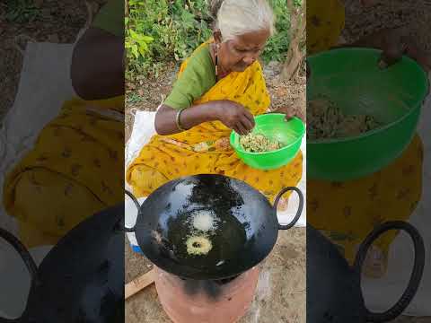 bitter gourd bajji #bottermux #bajjirecipe #ಹಾಗಲಕಾಯಿಬಜ್ಜಿ