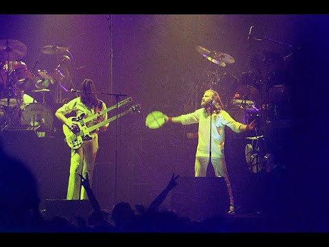 GENESIS - I know what I like (in your wardrobe) (live in Dallas 1977)