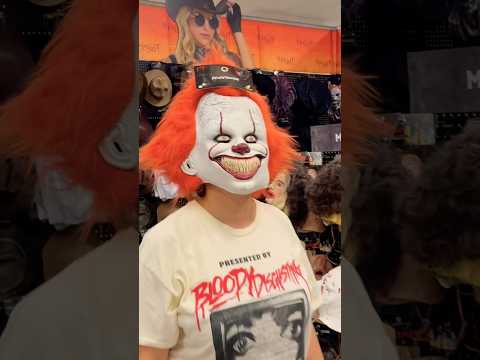 CREEPY CLOWN #halloween2024 #halloween #spookyseason #pennywise #fypyoutube #newvideos