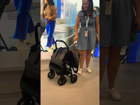 What do you think of Graco’s new travel stroller? That fold though 👌#graco #stroller