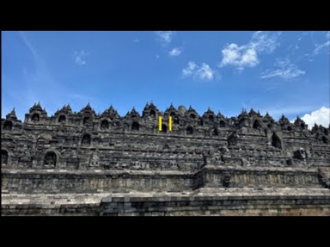 ポロプドゥール遺跡Borobudur Nyorai Bodhisattva Stone Statue