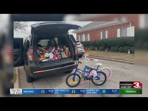 Hamilton Bryan, KFDX deliver gifts to Wichita Falls children's shelter