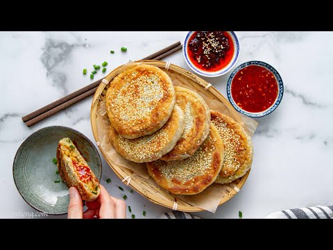 Guo Kui '锅魁' - Crispy Stuffed Flatbread