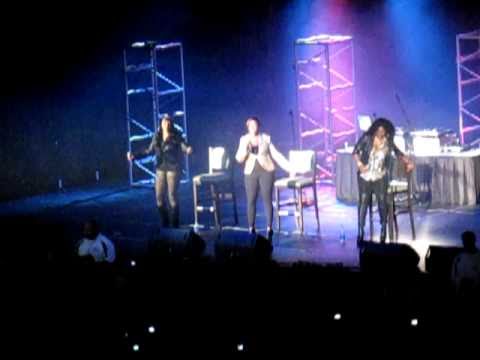 SWV - "Weak" (LIVE) - ShoWare Center: Kent, WA