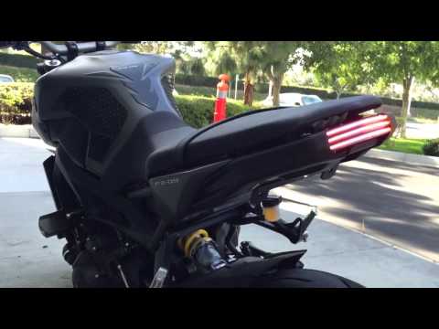 Yamaha FZ-09 with aftermarket turnsignals Lights