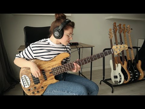 WILLOW - symptom of life (Bass Cover)