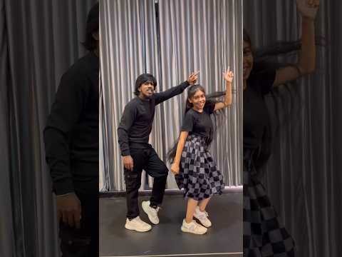 🌺Nee thaan en kurinji poo🌺#shorts #dancereels #moonu #dhanush  #shrutihassan #sivakarthikeyan #love