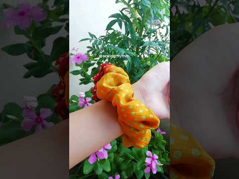 Large SCRUNCHIE🏵️#hairaccessories #scrunchies #scrunchiestyle #giftidea #forfriends #shorts #youtube