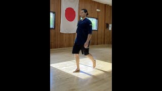 Kendo footwork and walking. #kendo #剣道 #shorts