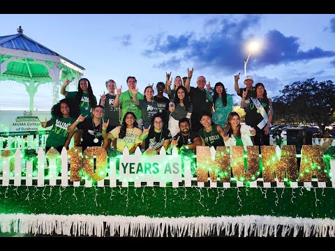 2024 USF Muma College of Business Homecoming Parade Watch Party