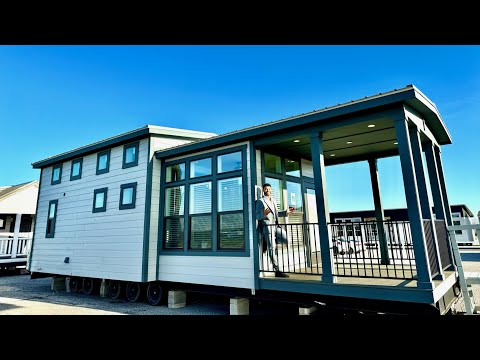 TINY HOME with ORGANIC Simplicity - Minimalism mixed with Elegance