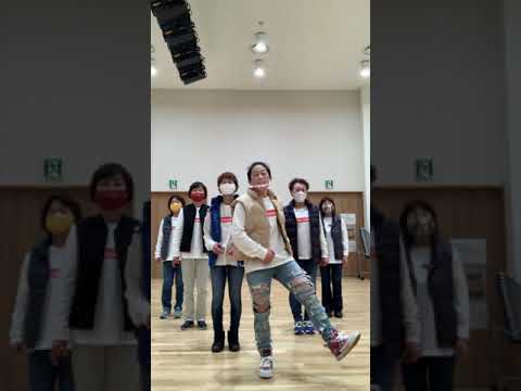 grandma dance! THEFUTUREKINGZ  choreographyおばあちゃんが踊る!