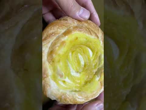 うずまきマロンデニッシュ（Uzumaki marron danish）「山崎製パン（YAMAZAKI）」 #shorts #菓子パン #sweet bread