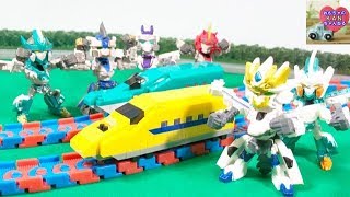 新幹線変形ロボ シンカリオンとウピさんが新幹線 ドクターイエローのブロックを組み立てる動画!Toy Shinkansen for Children| Stop motion For Kids