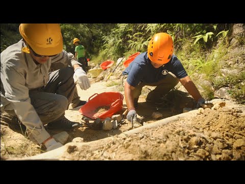 郊野公園山徑「遠築」隊 - 自己山徑自己修 (漁農自然護理署)