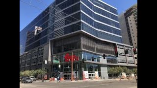 New place to get groceries as Fry's opens in downtown Phoenix