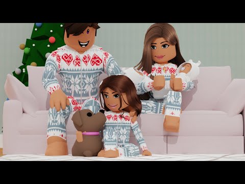 OUR FAMILY CHRISTMAS EVE ROUTINE | Bloxburg Family Roleplay