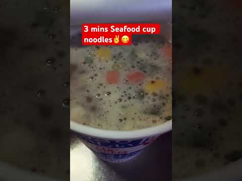 Midnight craving satisfied 🤗🤗😋 #seafoodnoodles #japanesefood #yummy #shortvideo #shorts