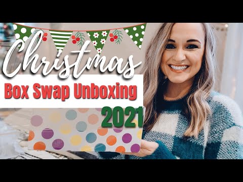 CHRISTMAS 2021 BOX SWAP 🎁 // YOUTUBE SECRET SISTER GIFT EXCHANGE // What's In This Box?!