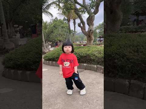 Trend Tiktok Goyang Gaya santai By Kylie Bocah Viral! #babyshorts #funny  #tiktok #fyp #trending