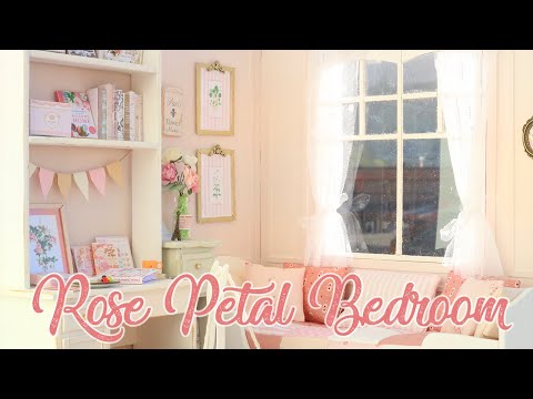 ROSE PETAL BEDROOM 1/6 scale handmade miniature dollhouse by Nerea Pozo