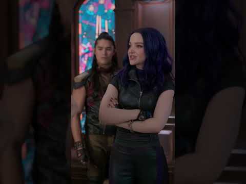 Descendants 3 - Mal and Uma Had a Fight Again - Dove Cameron,Sofia Carson #descendants #descendants3