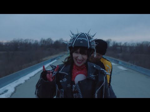 Yeah Yeah Yeahs - Spitting Off the Edge of the World ft. Perfume Genius (Behind The Scenes)