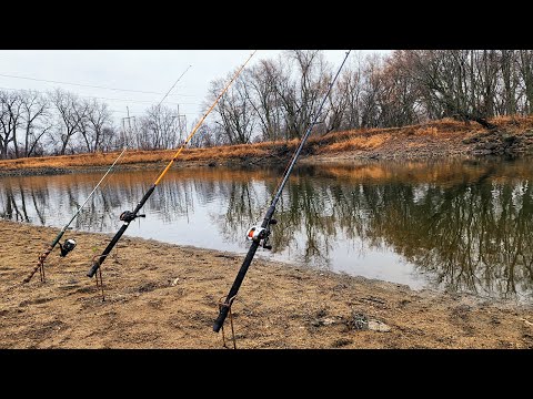 Bank Fishing the DEEPEST HOLE IN THE RIVER!! (Winter Fishing)