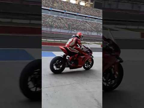 bike racing practice #buddhinternationalcircuit #viral #ducati #ytshort #subscribe #race #shorts