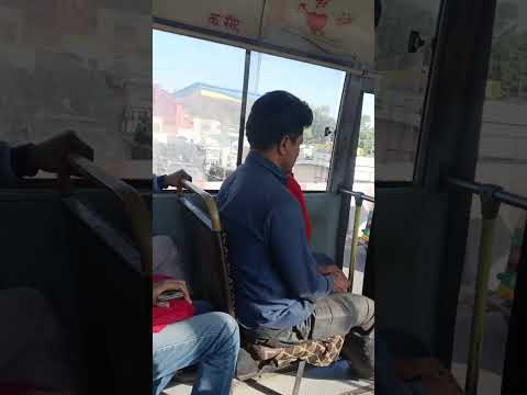 yah Safar ka live hai bhai Bus mein baithe hue hain dekho driver Sahab kitne acche acche gane