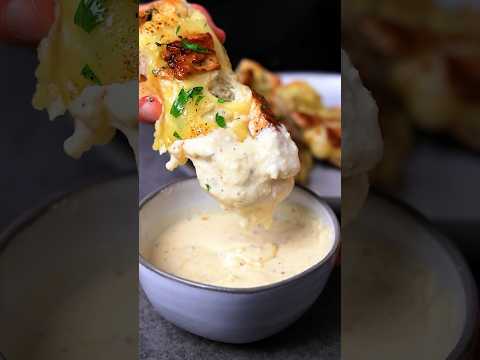 Chicken Alfredo Garlic Bread