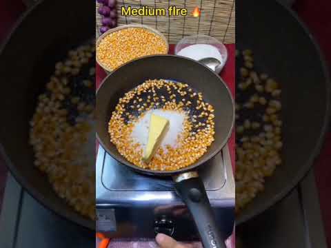 Butter Popcorn in pan