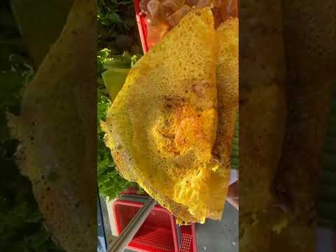 On fire 🔥 Vietnamese crepe banh xeo ❤️‍🔥