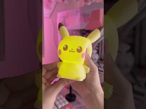 Look at this cutest Pikachu lamp 🥺⚡️⚡️#desksetup #homedecor #roomdecor #roommakeover #kawaii