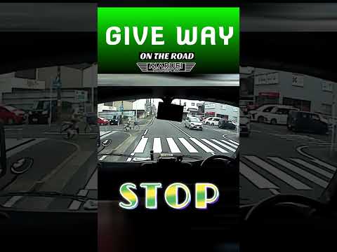 歩行者います！自転車もどうぞ✋【ドラレコ映像】