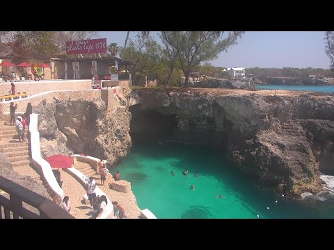 EarthCam Live:  Rick's Cafe Cam (Negril, Jamaica)