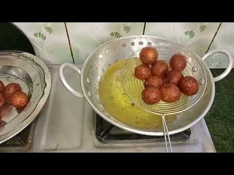 गुलाब जामुन बनाने का सबसे अच्छा और आसान तरीका। gulab jamun recipe। bread s banay bahtareen rasgulla