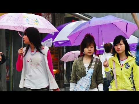 摄影旅游记录片：雨中的成都春熙路/Photography Travel Documentary: Chengdu Chunxi Road in the Rain