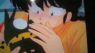 Ranma 1/2 - shampoo trata de darle de comer a Ranma a p-chan