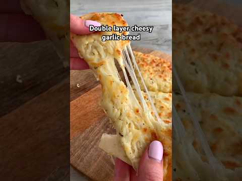 Easiest cheesy garlic bread ever #easyrecipe #recipe #tutorial