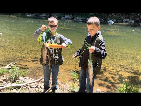 Boy Eats Fish Tail !! {Catch Clean And Cook} Fresh Fish Cooked In The Campfire.