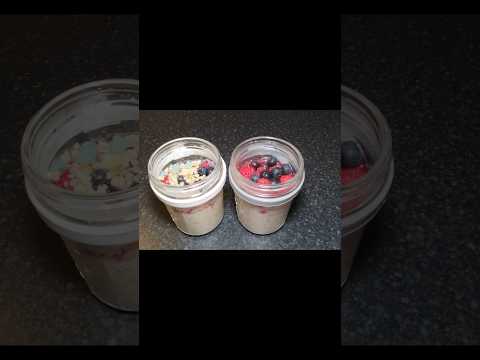 Overnight Oats For On The GO! Breakfast Prep Idea| Topped with Mixed Berries|Mixed nuts| Chocolate