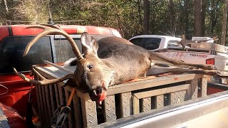 (Deer Hunting With Dogs 2023-2024 Season) ME AND BUCKET ROLL UP A BIG BUCK!!  LAST DAY BUCKS!!