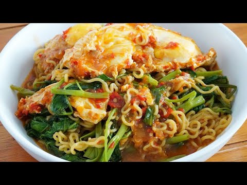 BIKIN SUAMI KETAGIHAN..MIE KANGKUNG PEDAS NYEMEK COCOK DIMAKAN UJAN-UJAN GINI