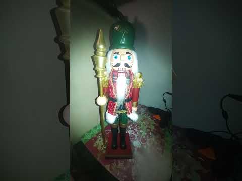 Danson Decor Musical Nutcracker