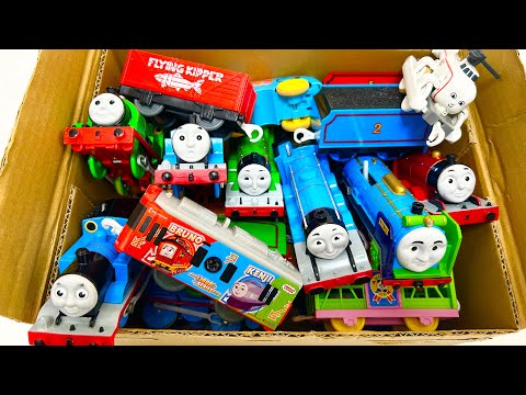 【プラレール】たくさんのトーマスたちを紹介しながら線路を走るよ　Many Plarail thomas and friends run