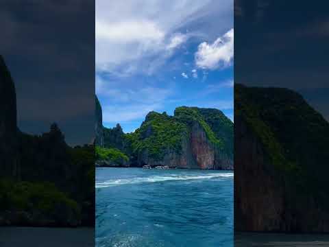 Nature’s beauty in Phi Phi  island 🏝 #phiphiislands #island #tredingshorts #viral #nature #travel