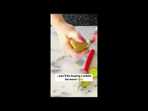 How To Peel A Kiwi Fruit Like A Pro