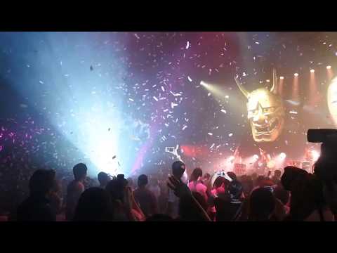 Fuerza Bruta: Panasonic presents WA! Wonder Japan Experience -- Swinging Above the Crowd